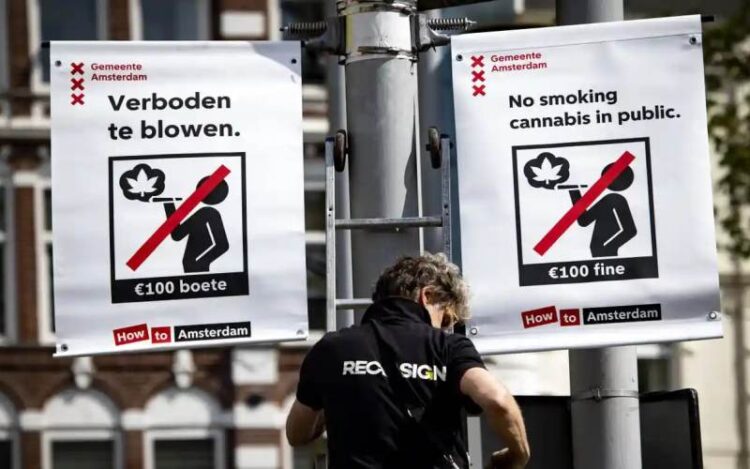 Amsterdams Red Light District Enforces Pot Smoking Ban