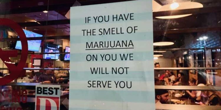 Dallas Restaurant Refuses Service to Customers with Marijuana Odor