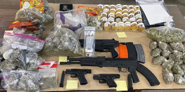 drug arrest in Ridgeland. Police Arrest Man for Guns, Drugs, and Child Endangerment